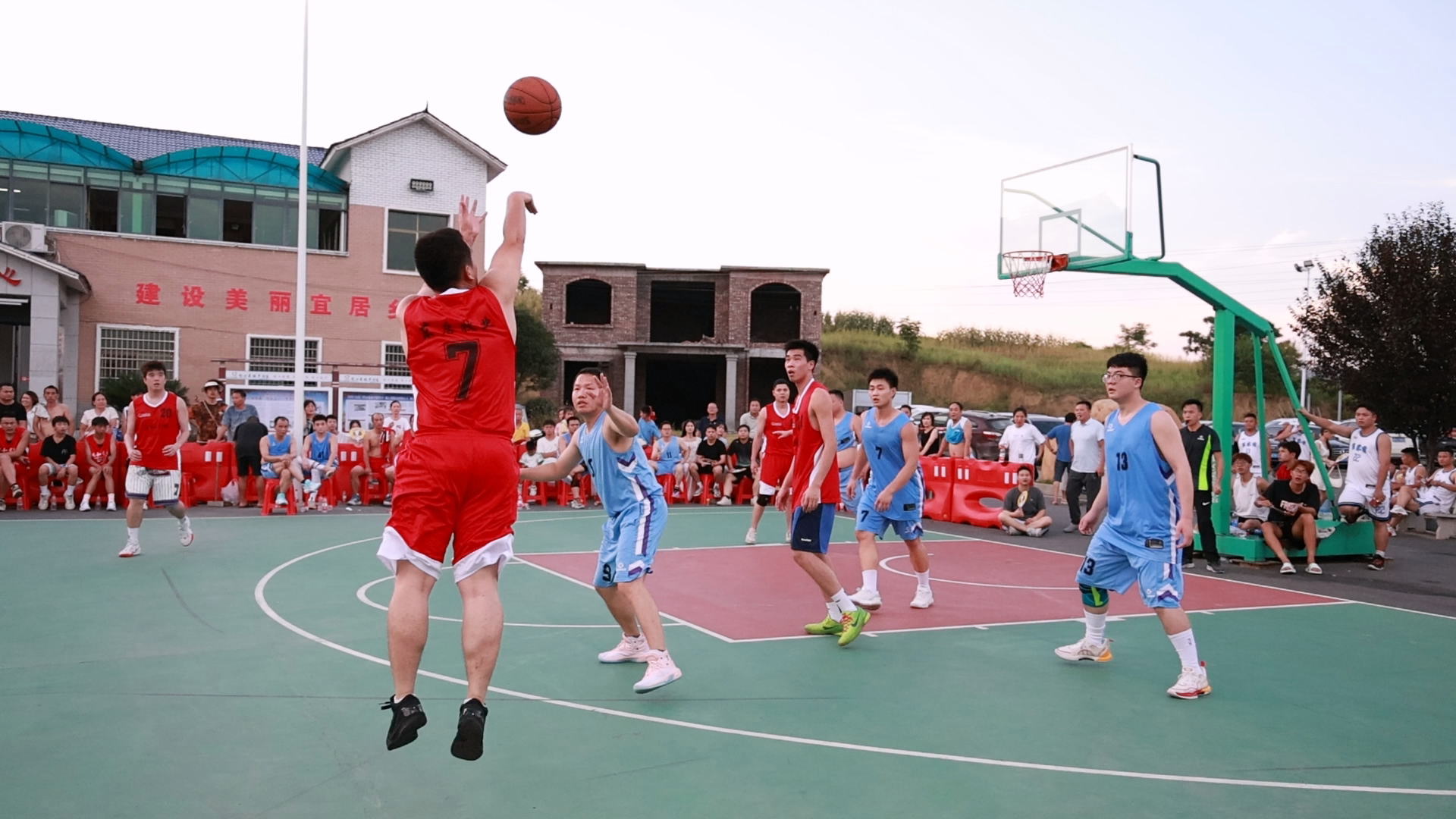 关于东南亚篮球精英赛展开角逐,观赛热情高涨的信息 关于东南亚篮球精英赛展开角逐,观赛热情高涨的信息